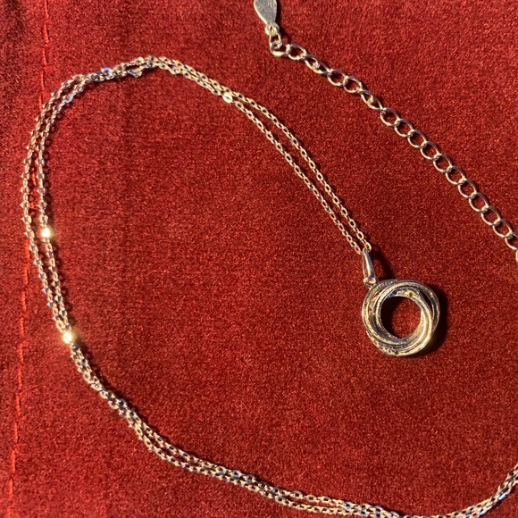 Sterling Silver 925 Interlocking Circle Pendant Necklace | Minimalist Adjustable - Picture 1 of 3
